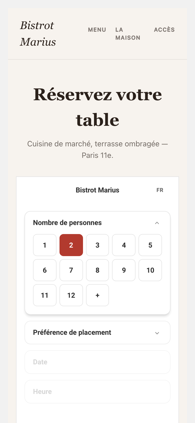 Le widget de réservation intégré dans le flux d'une page d'établissement, avec son en-tête et l'accordéon de réservation.
